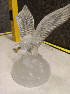 lot 113 image: Lalique Crystal Eagle Figurine