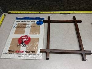 lot 96 image: Parker Heatseal Photo Page 35H Embossed 5-Pack 3.5x5 Prints
