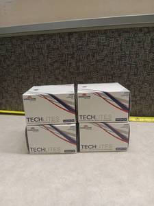 lot 229 image: Horizon TechLites 8884 4.5x8.25 1-Ply Wipers (Qty 4)