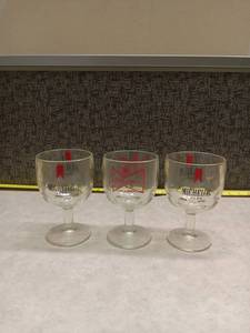 lot 246 image: Budweiser & Michelob Beer Glasses Lot of 3