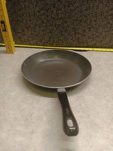 lot 292 image: Tefal Durabase Non-Stick Fry Pan