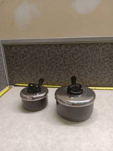 lot 303 image: Tefal Durbase 2-Piece Cookware Set with Lids
