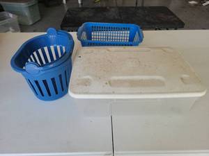 lot 2 image: Plastic Storage Baskets and Containers Lot 2 Blue 1 White - Retail $0
