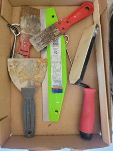 lot 19 image: Lot of  Putty Knives Scrapers Paint Tools Various Sizes - Retail $0