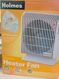 lot 27 image: Holmes Compact Heater Fan 1500 Watts Fan-Forced - Retail $0
