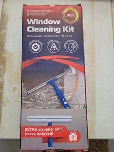 lot 77 image: Window Cleaning Kit 62 inch Pole Silicone Squeegee Microfiber Scrubber - Retail $0