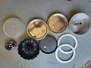 lot 99 image: Baking Pan Lot Round Cake Pans Bundt Colander Steamer Inserts 9 Pieces - Retail $0