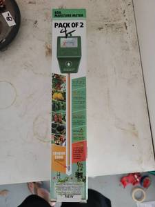lot 117 image: Soil Moisture Meter Pack of 2 - Retail $0