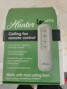 lot 122 image: Hunter Ceiling Fan Remote Control Model 99770 - Retail $0