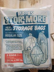 lot 130 image: Ruffies Store-More Heavy Weight Storage Bags Regular Size 36 x 60 inch 5 Pack - Retail $0