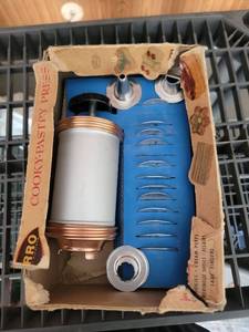 lot 163 image: Mirro 358-AM Cooky-Pastry Press - Retail $0