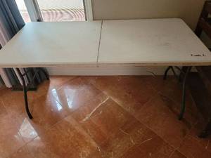 lot 209 image: Folding Table 5ft