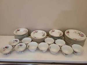 lot 218 image: Floral Teacup and Saucer Set with Plates Gold Trim check description for total number of each