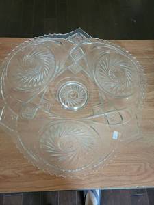 lot 241 image: Clear Glass Divided Relish Serving Tray with Spiral and Diamond Pattern