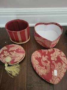 lot 277 image: Decorative Fabric Storage Boxes 4-Piece Set Red Heart Cylinder Round