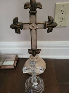 lot 279 image: Decorative Cross with Crystal Base and Metal Finial Top