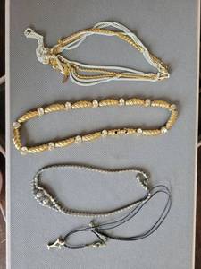 lot 285 image: Fashion Jewelry Lot 4 Bracelets Necklaces Gold Silver Tone