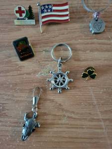 lot 308 image: Lot of 7 Assorted Keychains and Pins Commemorative