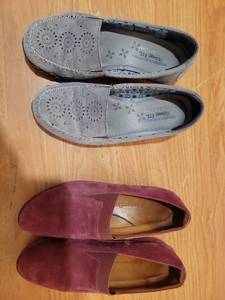 lot 362 image: Womens Slip-On Loafers Lot 2 Pairs Gray Burgundy