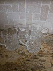 lot 412 image: Four Pack Glasses