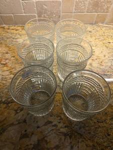 lot 413 image: Six Pack Glasses