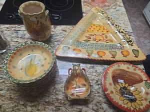 lot 429 image: Hand-Painted and Crafted in Italy Ceramic Tableware Set Bowls Plates Serving Dish