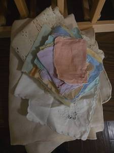 lot 459 image: Pack of Assorted Cloth