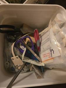 lot 495 image: Various Crafting Supplies