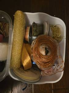 lot 498 image: Lot of Decorative Ribbons and Trims Gold Bronze Copper Metallic
