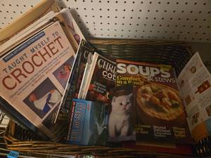 lot 527 image: Lot of Assorted books Including Crochet, Soups & Stews, and Better Homes and Gardens
