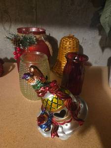 lot 561 image: Assorted Holiday Decorative Vases Decor Lot