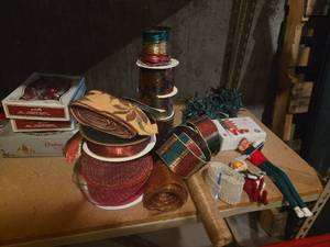 lot 571 image: Christmas Decoration Lot Ribbons Garland Ornaments Figurines