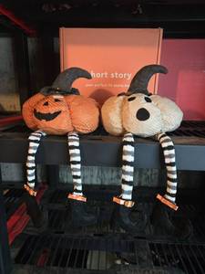 lot 593 image: Halloween Pumpkin Witch Hat Plush Figures Lot of 2