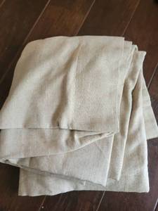 lot 637 image: 39x85 pinch fleet linen draperies 2 panel
