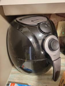 lot 644 image: Avalon Bay Air Fryer