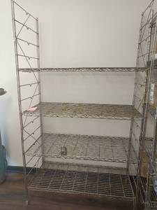 lot 19 image: 4-Tier Wire Shelving Unit