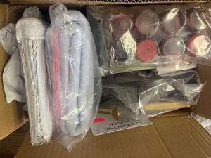 lot 68 image: Mystery miscellaneous Box - 10 items