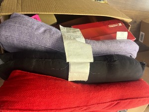 lot 73 image: Mystery miscellaneous Box - 7 items