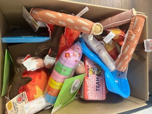 lot 76 image: Toys and video games box 15