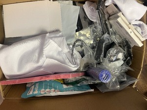 lot 90 image: mystery miscellaneous box