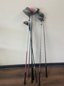 lot 93 image: 7 golf clubs including Lady Classic 3 15 Loft, Select Model Pro Design 1 10.5 loft