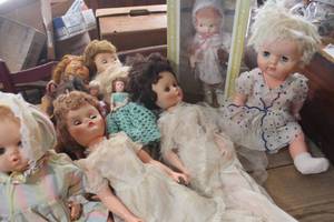 lot 3031 image: NIB effanbee Doll, Bride Dolls and More