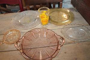 lot 3087 image: Vintage Glass Serving Dishes and More