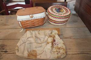 lot 3094 image: Longaberger Basket Purse and More