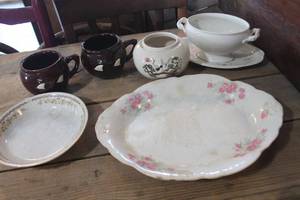 lot 3111 image: Vintage Platter and More