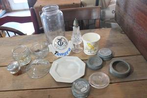 lot 3112 image: Vintage Zinc Lids and More