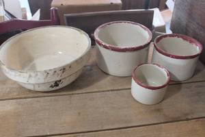 lot 3125 image: 12 Antique Crock Bowl wchips and More