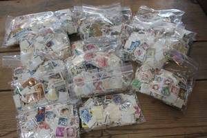 lot 3143 image: Large Lot of Vintage Stamps