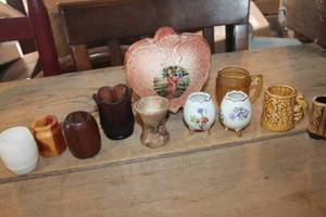 lot 3147 image: Toothpick Holders and More