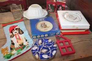 lot 3185 image: Christmas Tupperware Jello Mold, Ornaments & More